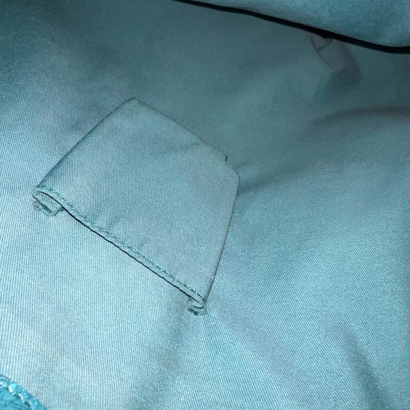 Gucci Monogram Extra Large Tote - Picture 13 of 14